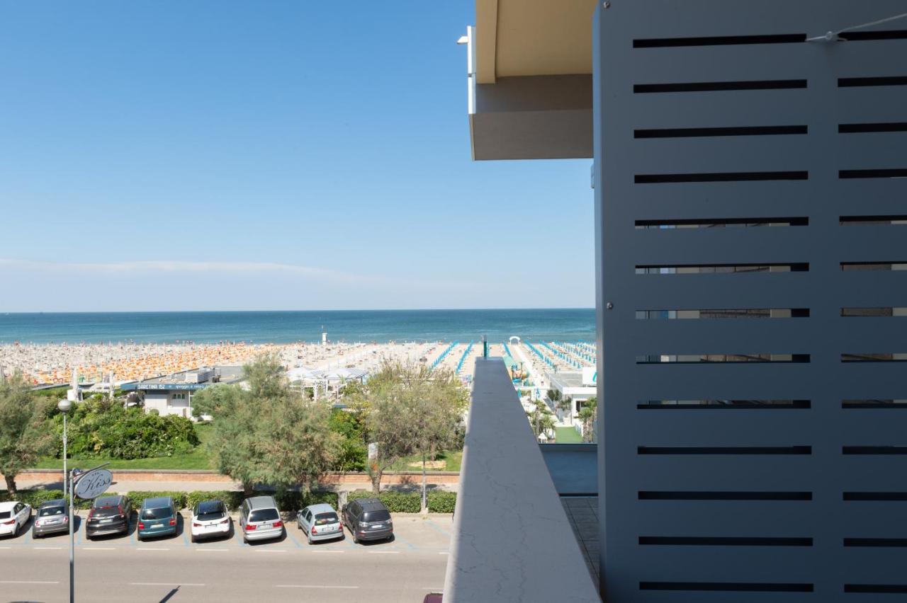 Hotel Commodore Cervia Exterior photo
